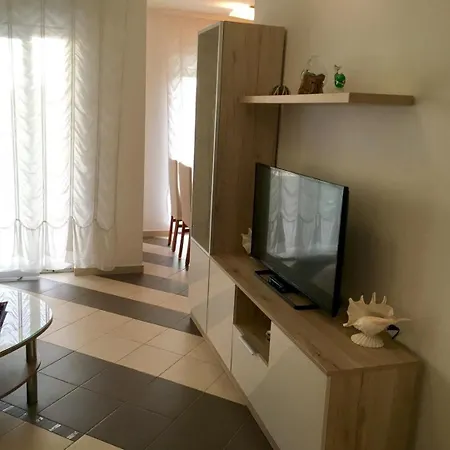 Mirella Apartamento