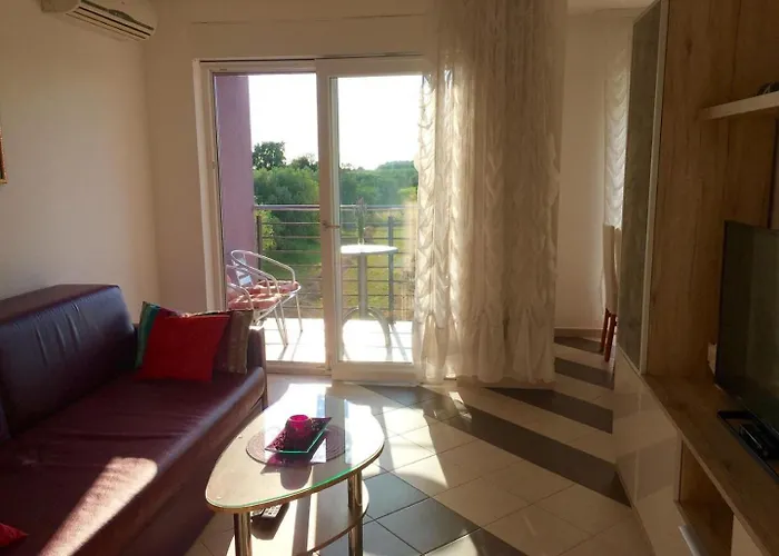 Mirella Appartement *